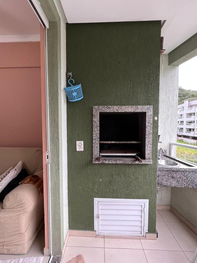 Apartamento 2 Dorm. Em Bombas Sc ボンビーニャス エクステリア 写真